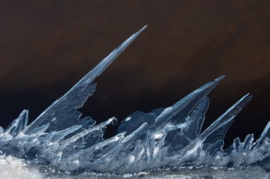 doku. buz. Donmuş buz Nehri üzerinde.