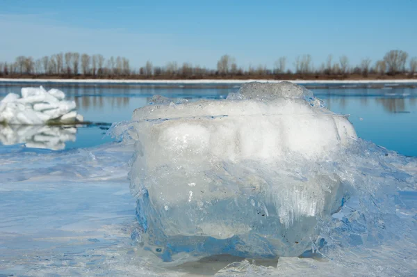 Inondazioni Primaverili Acqua Ghiacciata Inizio Primavera Sul Fiume Russia Tatarstan — Foto Stock