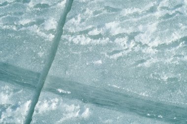 doku. buz. Donmuş buz Nehri üzerinde.