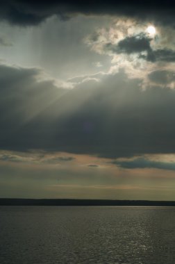 Bulutlar doku. Karanlık bulutlu gökyüzü bulutlu. arka plan. Önce yağmur ağır bulutlar gökyüzü bulutlu yapıldı..