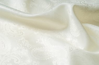 İpek kumaş doku, renk nane krem, çiçek çizimleri ile