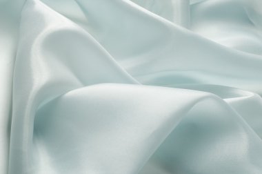 İpek kumaş doku, renk nane krem, çiçek çizimleri ile