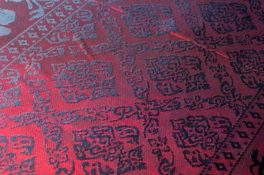 Pamuk kumaş, Hindistan yapılan kırmızı boyalı filler ile doku