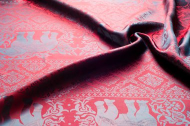 Pamuk kumaş, Hindistan yapılan kırmızı boyalı filler ile doku