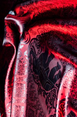 Pamuk kumaş, Hindistan yapılan kırmızı boyalı filler ile doku