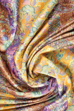 Brokar kumaş dokusu. çiçek desenle boyalı