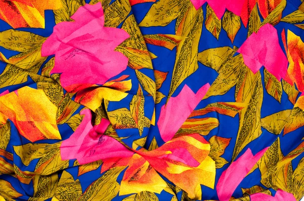 Texture Tissu Soie Les Fleurs Rouges Jaunes Sur Fond Bleu — Photo