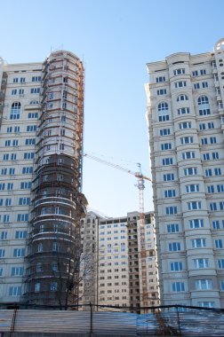 Almatı, Kazakistan. 18/12/2014. Çok katlı, çok aile ev inşaatı