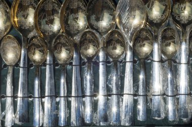 kaşık hediye paketleme içinde. Konu, sıvı, kayrak gıda scooping için bir cihaz.