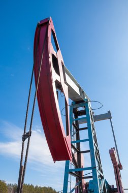 Yağ pompaları. Yağ sanayi donanımları. Işın pompalama birim petrol ve gaz