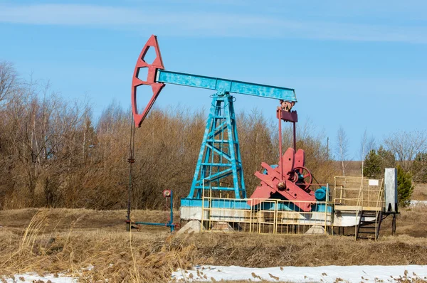 Ökologie, Bionomie. Ölpumpen. Ausrüstung der Ölindustrie. Strahlpumpe — Stockfoto