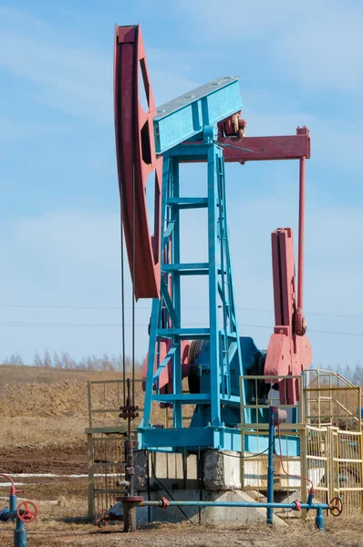 Ökologie, Bionomie. Ölpumpen. Ausrüstung der Ölindustrie. Strahlpumpe — Stockfoto