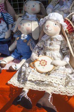 El yapımı bebek, oyuncak şirket - birçok oyuncak inç bazı renkli bez bebek eldiven şirin el yapımı oyuncaklar