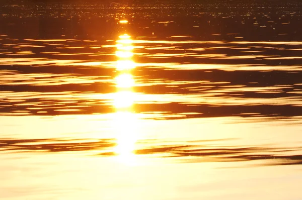 Strukturen Water Sunset Sunrise Solen Reflekteras Vatten — Stockfoto