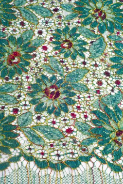 Kumaş üzerine dantel doku