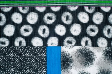 Kumaş ipek dokulu ve geometrik şekiller. Fotoğraf stüdyosu