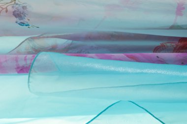 Mavi şeffaf kumaş. doku. Stüdyo fotoğrafı