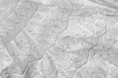Beyaz pamuklu kumaş, desen ile