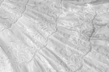 Beyaz pamuklu kumaş, desen ile