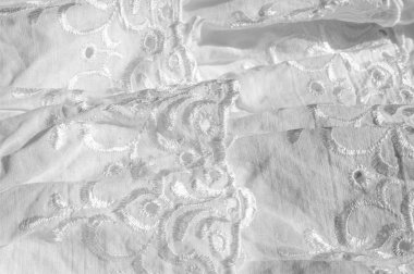 Beyaz pamuklu kumaş, desen ile