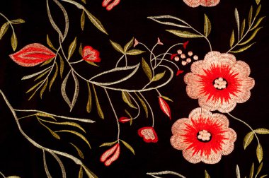 Parlak çiçek desenli ipek kumaş doku koyu kahverengi. Renkli retro Goblen Tekstil desen ile çiçek süsleme arka plan olarak yararlı parçası