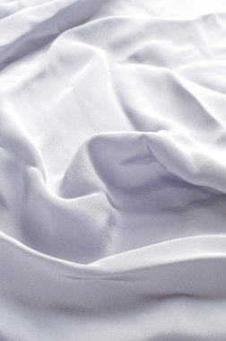 İpek kumaş doku, renk nane krem, çiçek çizimleri ile