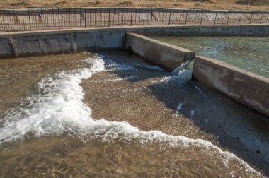 Arka plan doku su. şelale. Granit