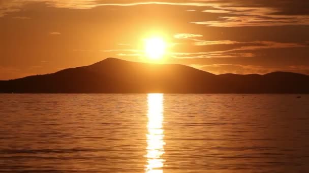 Kota Tepi Laut Turgutreis Dan Matahari Terbenam Yang Spektakuler — Stok Video