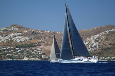 Bodrum, Hindi. 19 Ağustos 2016: Mustafa Koç 'un anısına Bodrum' da Türkiye Denizcilik Federasyonu tarafından yelkencilik yarışları düzenlendi.