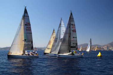 Bodrum, Hindi. 19 Ağustos 2016: Mustafa Koç 'un anısına Bodrum' da Türkiye Denizcilik Federasyonu tarafından yelkencilik yarışları düzenlendi.