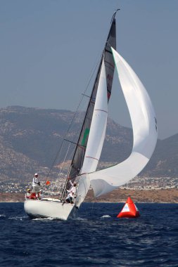 Bodrum, Hindi. 20 Ağustos 2016: Mustafa Koç 'un anısına Bodrum' da Türkiye Denizcilik Federasyonu tarafından yelkencilik yarışları düzenlendi.