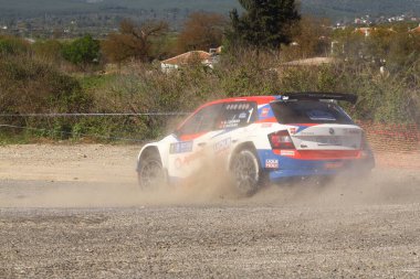 Bodrum, Hindi. 11 Nisan 2021: Türkiye Otomobil Sporları Federasyonu 'nun ilk yarışı Demir Berberoğlu ve Şevki Gokerman Ralli Kupası' nın 