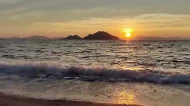 Deniz kenti Turgutreis ve muhteşem gün batımları. Bodrum, Türkiye