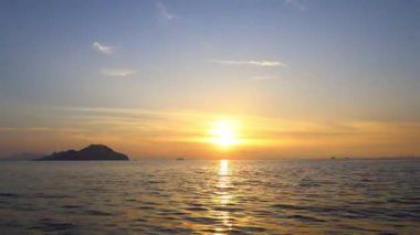 Deniz kenti Turgutreis ve muhteşem gün batımları. Bodrum, Türkiye
