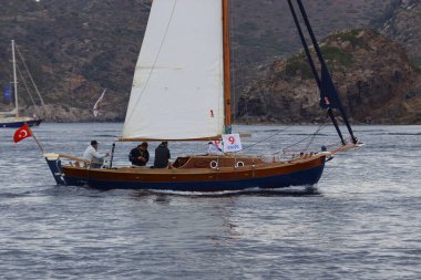 Bodrum, Türkiye, 21 Ekim 2025: Bodrum Yelkenli Kupası, Gulet Tahta Yelkenli ve yelkenli yarışı.