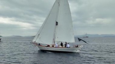 Bodrum, Türkiye, 21 Ekim 2025: Bodrum Yelkenli Kupası, Gulet Tahta Yelkenli ve yelkenli yarışı.