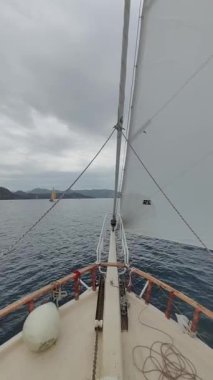 Bodrum, Türkiye, 21 Ekim 2025: Bodrum Yelkenli Kupası, Gulet Tahta Yelkenli ve yelkenli yarışı.