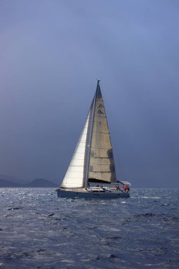 Bodrum, Türkiye, 22 Ekim 2025: Bodrum Yelkenli Kupası, Gulet Tahta Yelkenli ve yelkenli yarışı.