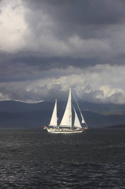 Bodrum, Türkiye, 22 Ekim 2025: Bodrum Yelkenli Kupası, Gulet Tahta Yelkenli ve yelkenli yarışı.