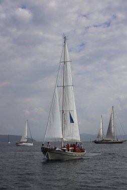 Bodrum, Türkiye, 22 Ekim 2025: Bodrum Yelkenli Kupası, Gulet Tahta Yelkenli ve yelkenli yarışı.