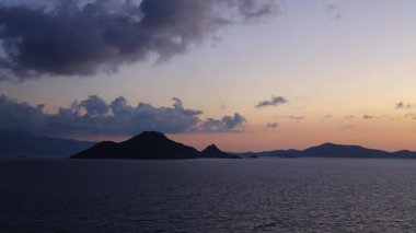 Deniz kenti Turgutreis ve muhteşem gün batımları. Bodrum, Türkiye