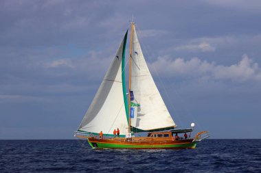 Bodrum, Türkiye, 24 Ekim 2025: Bodrum Yelkenli Kupası, Gulet Tahta Yelkenli ve yelkenli yarışı.