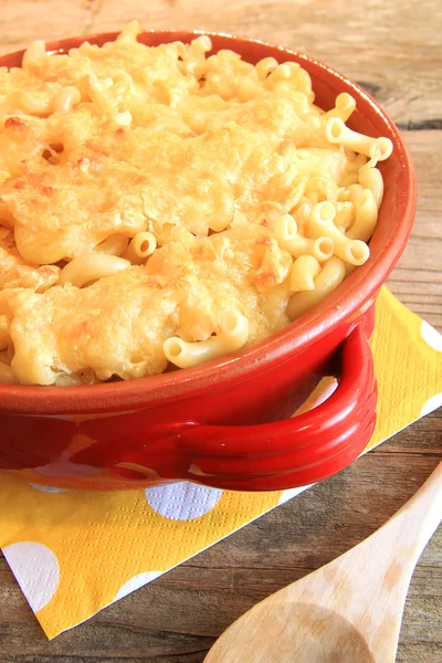 Maccheroni fatti in casa e formaggio — Foto Stock