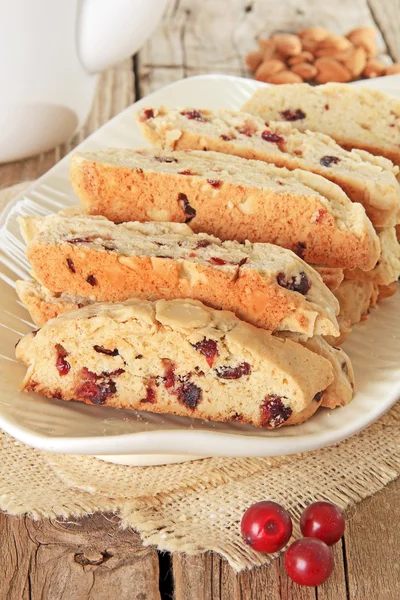 Mandlové a brusinkový biscotti — Stock fotografie