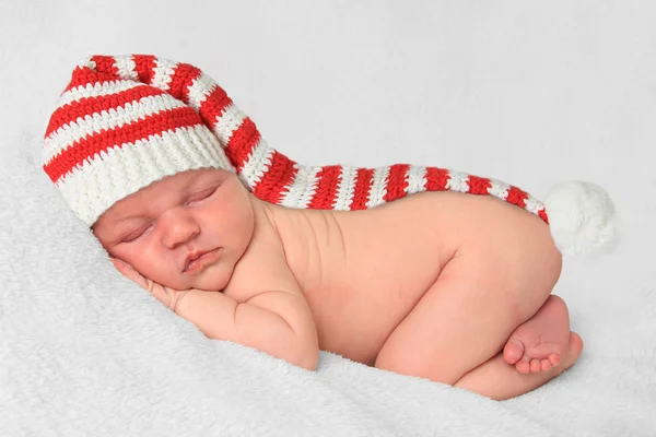 Christmas baby bära Elf hatt. — Stockfoto