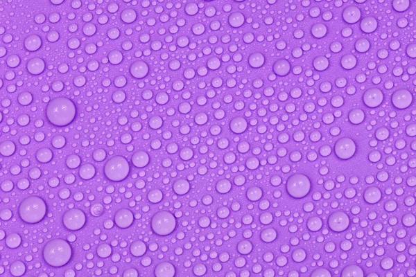 Gouttes Eau Sur Fond Violet Texture Fond Verre Recouvert Gouttes — Photo