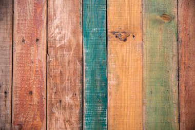 Kırsal ve rengarenk ahşap desenli duvar