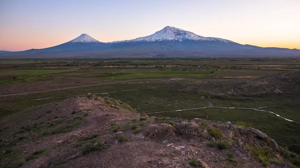 Ermenistan Daki Ararat Dağı Gün Batımında — Stok fotoğraf
