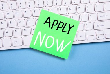 Şimdi klavyede kağıt üzerine metin uygula