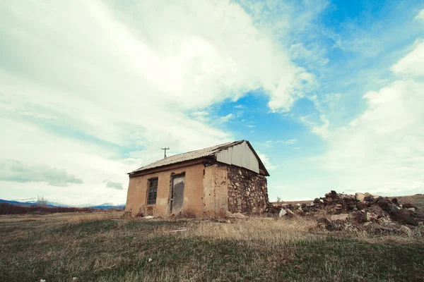 Abandonada Casa Velha Assombrada — Fotografia de Stock